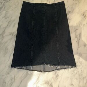 SPANNER Raw Hem Denim Skirt